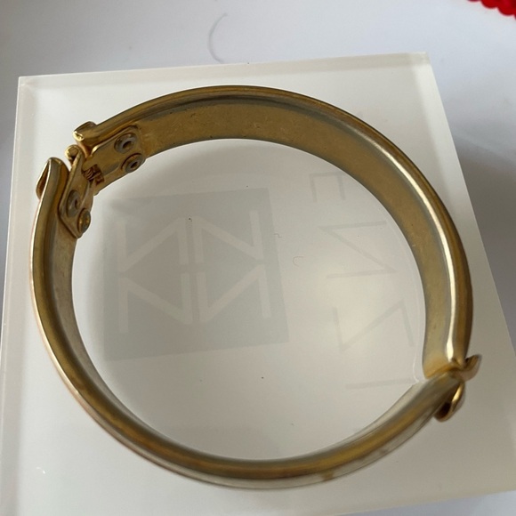 Animal Print Inspired Enamel Bangle - Picture 8 of 8